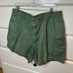 Men’s green shorts